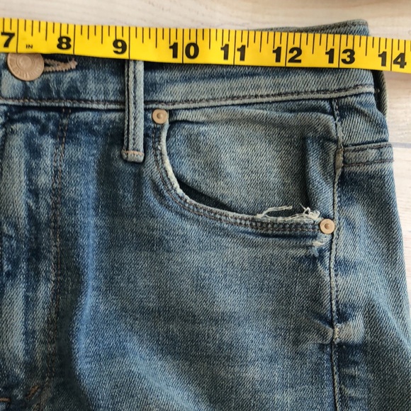 MOTHER The Maverick Chew 10”HR Cutoff Jean Shorts - Picture 14 of 14